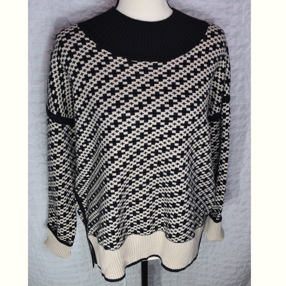 VICI Womens Medium Black White Geometric Knit Oversized Mock Neck Sweater
